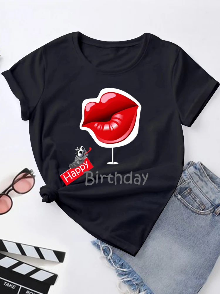 

Sexy Lips Happy Birthday Kiss T-Shirt Women Lip Streetwear Korean Fashion Valentine's Day Female T-shirts Humor Funny Tshirt