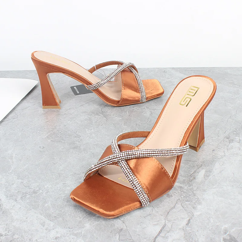 Женская обувь новинка 2024 летние шелковые сандалии на высоком каблуке с