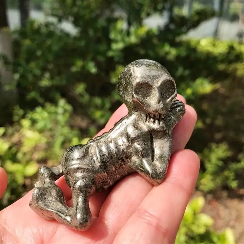 

7cm Natural Stone Pyrite Alien Skull Statue Carved Wicca Figurine Healing Crystal Decoration Gemstone Spiritual Collection 1pcs