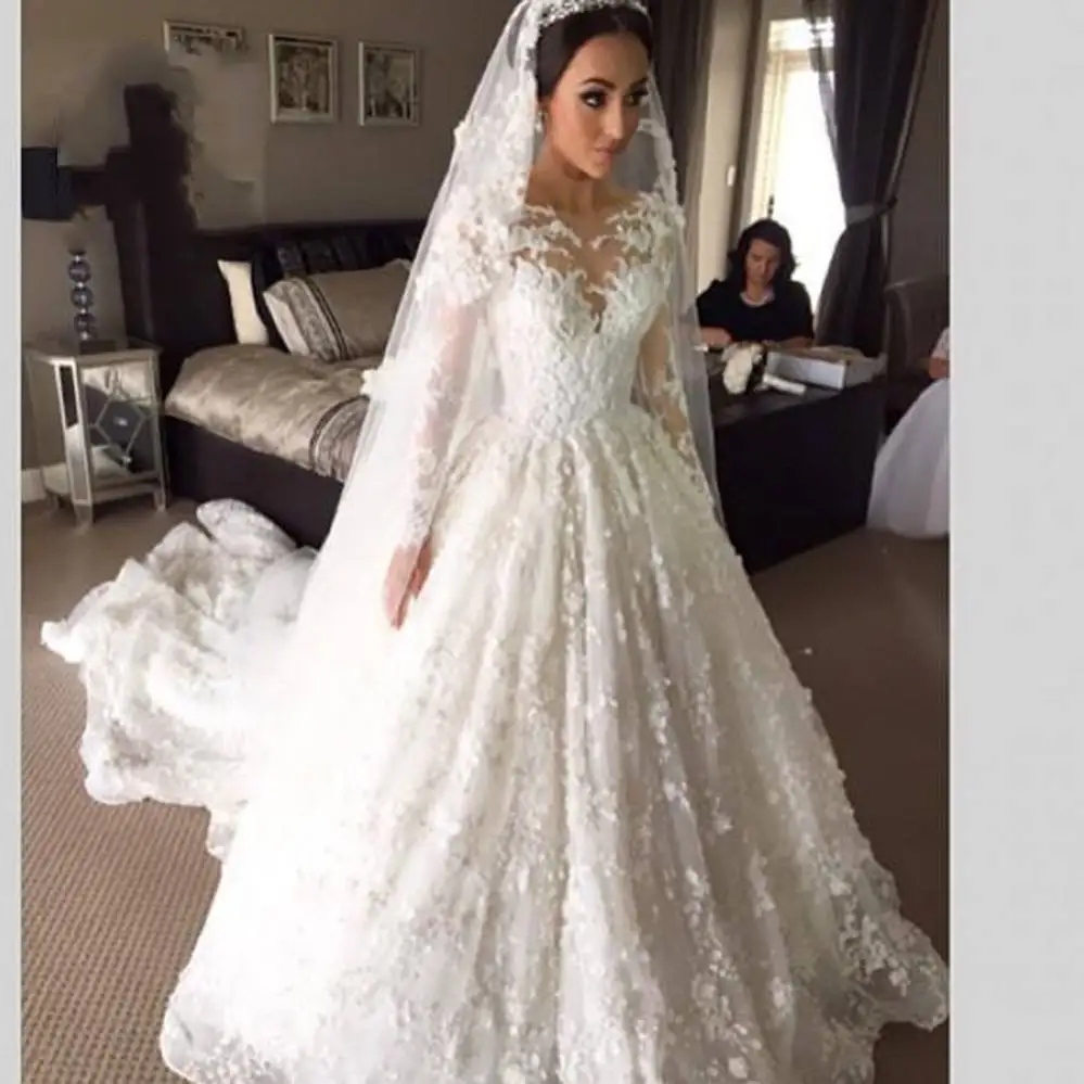 

Modern Boat Neck Lace Appliques Wedding Dresses Robe De Mariée Sweep Train Long Sleeves Country Beach Plus Size Bridal Gowns