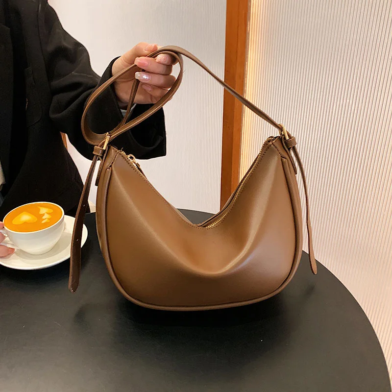 

Сумки через плечо для женщин, роскошные вместительные однотонные мягкие сумки на ремне, повседневные дорожные сумки-Хобо в винтажном стиле