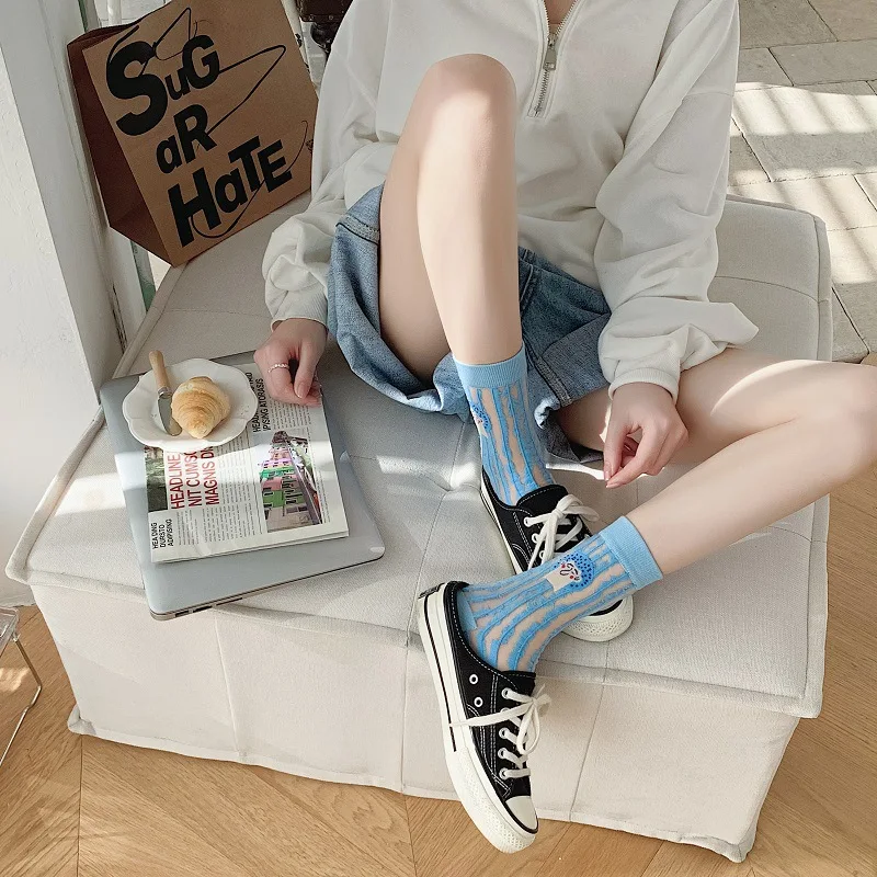 

Японские носки в стиле Харадзюку, новые весенне-летние тонкие Асимметричные прозрачные носки с вышивкой в виде мультяшных персонажей