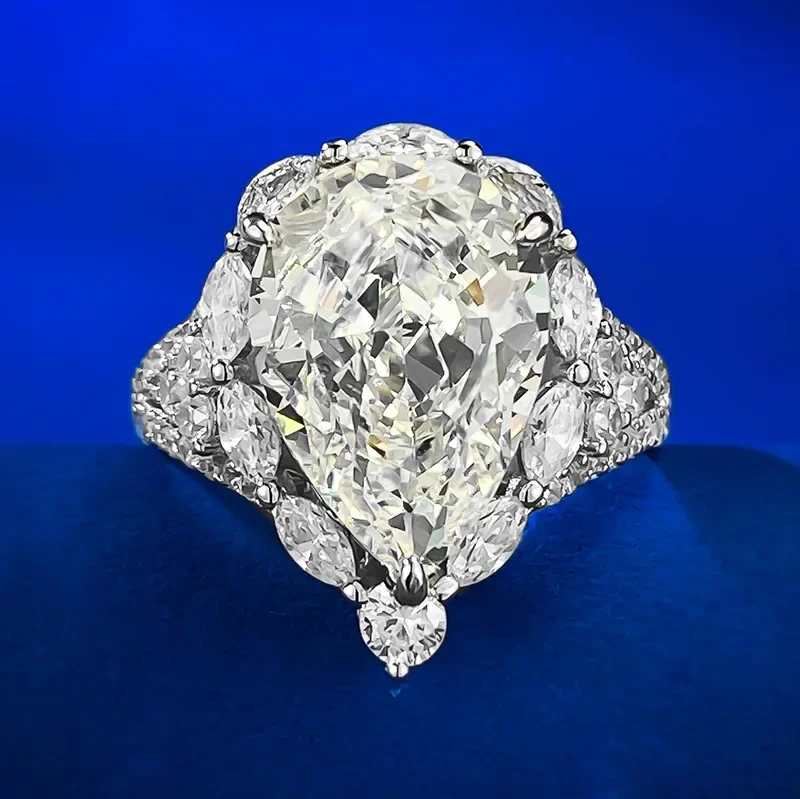 

Женское кольцо из серебра 925 пробы с сапфиром, 10 х14 мм