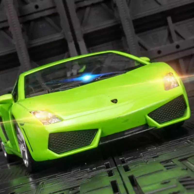 

Модель спортивного автомобиля-трансформер из сплава, 1:24