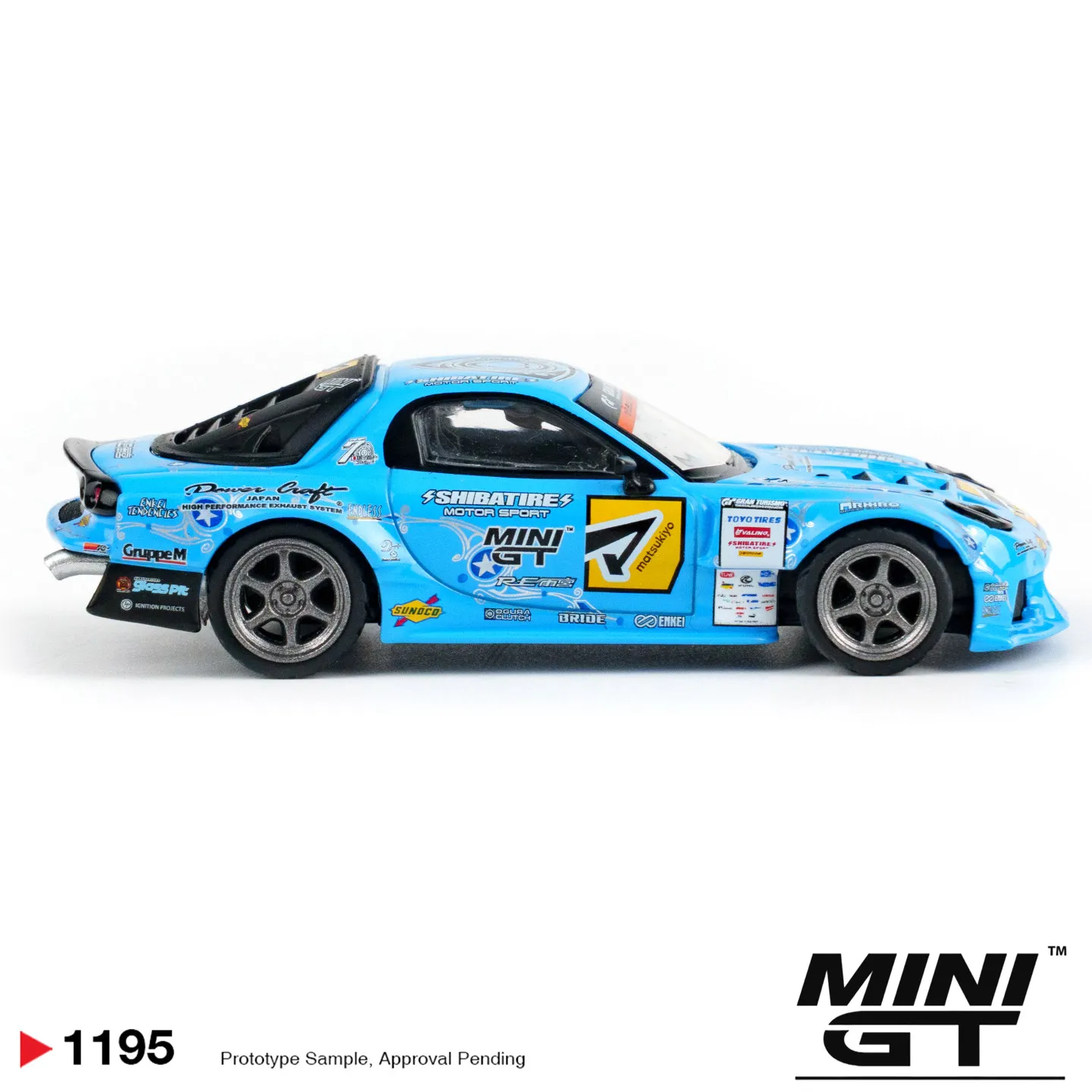 Фото Модель автомобиля Mazda RX7 из литого металла, масштаб 1:64, MINIGT №4