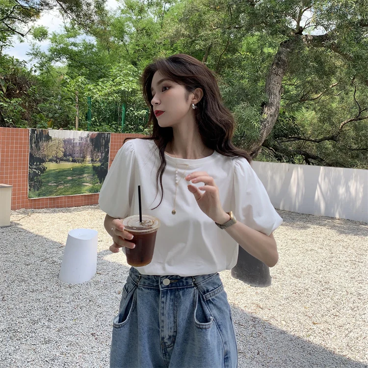 

2022Short-sleeved T-shirt women's summer loose retro net red solid color bottoming top vest all-match casual round neck