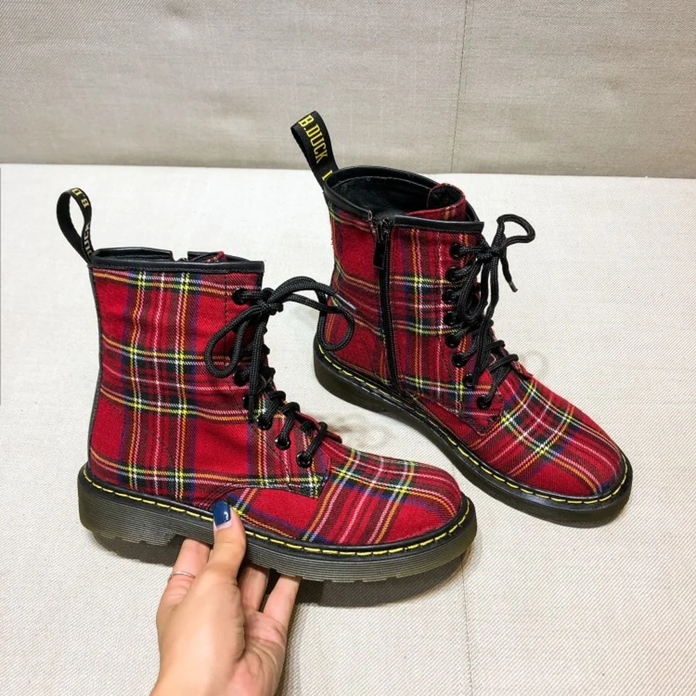 

2022 Womens Round Toe Plaid Lattice Ankle Boots Shoes Chunky Heel Lace Up British Styles Warm Winter Real Leather