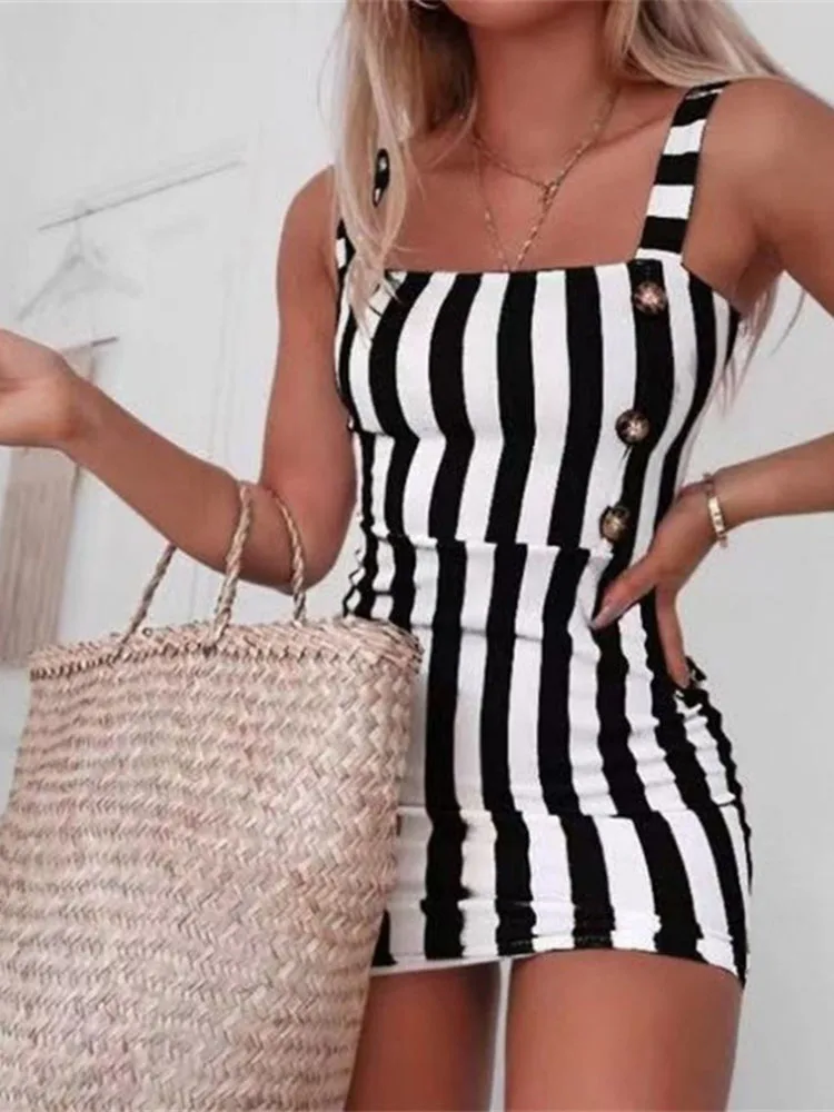 

2022 Spring And Summer New Fashion Retro Vertical Stripe Mini Sexy Button Women'S Suspender