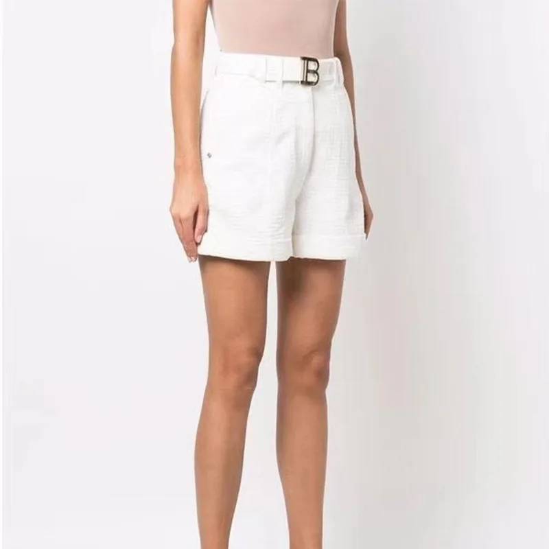 

Женские джинсовые шорты с высокой талией, Летние Стильные тонкие шорты с узором из десяти тысяч слов, с металлическим ремнем, модный новый стиль