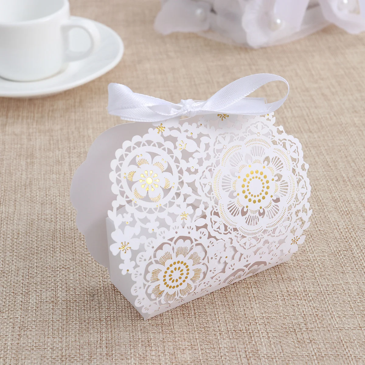

50PCS Hollow Die-Cut Favor Boxes Wedding Candy Boxes Wedding Gift Boxes - White