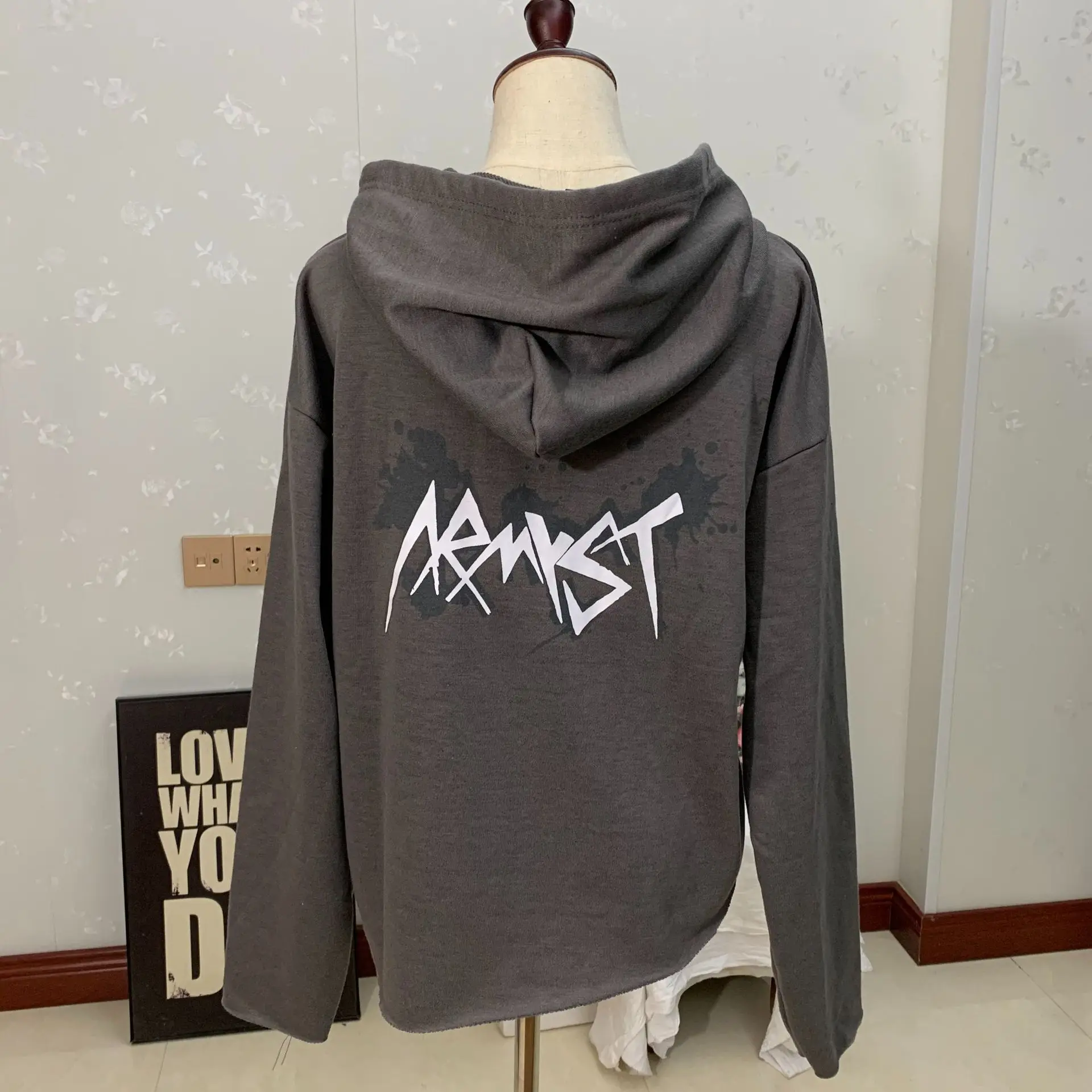 

Fashion Design Jungkook Jacket Kpop Design JUNG KOOK zipper hoodie letter and Card Female sweatshirt Men Clothes Unisex Coat