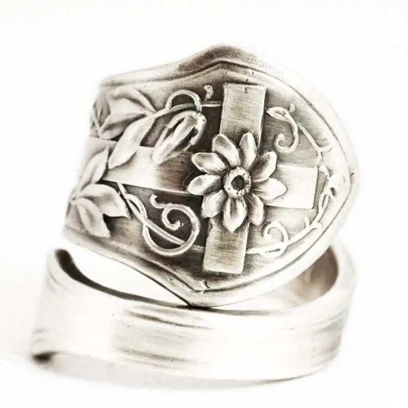 

European and American Fashion Retro Cro Ring Thai Silver Cross Open Army Flower Tail