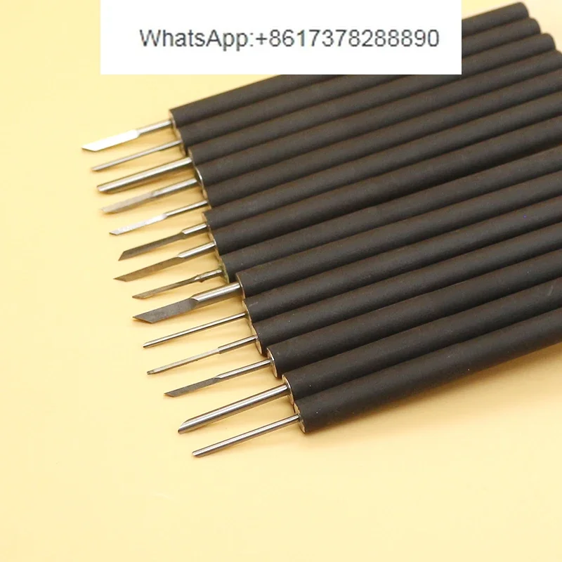 Набор из 14 ножей для резьбы по дереву