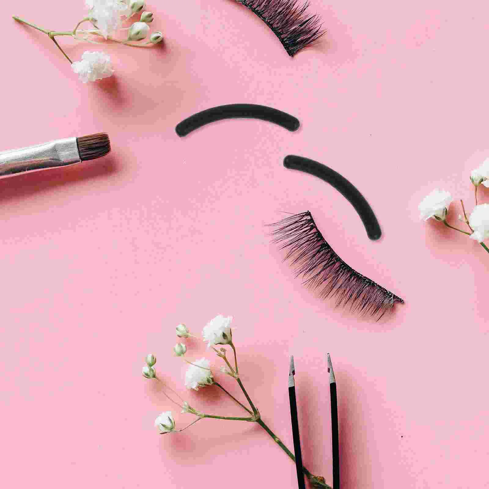 

1 box of Girl Eyelash Curler Refill Eyelash Curler Pads Lash Curler Replacement Refills Pads