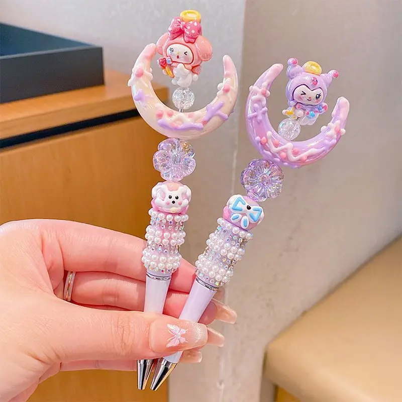 Фото Гелевая ручка Sanrio с вращающейся головкой, украшенная кристаллами и стразами, черная, милая, для девочек, с бусинами, кавайная, канцелярские принадлежности №5