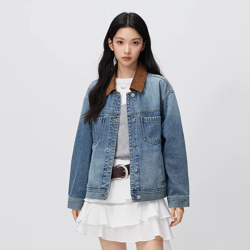 Фото Женская джинсовая куртка Semir с эффектом потертости, отложным воротником, спущенным плечом, свободного кроя, осень 2026, винтажная уличная одежда №4