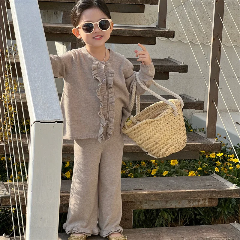

2023 spring new children's clothing girls Korean version gold silk knitted sweater suit fashion sweater+wide leg pants 2-17