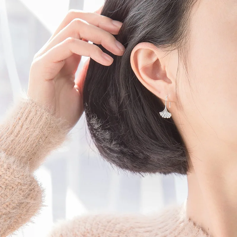 Корейские оригинальные дизайнерские серьги в виде листьев гинкго для женщин