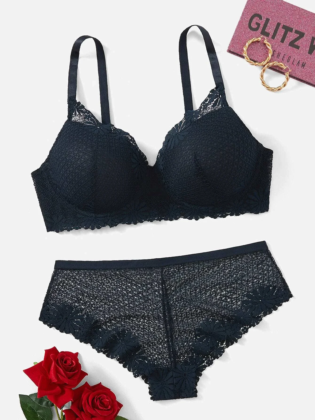 

Floral Lace Underwire Lingerie Set