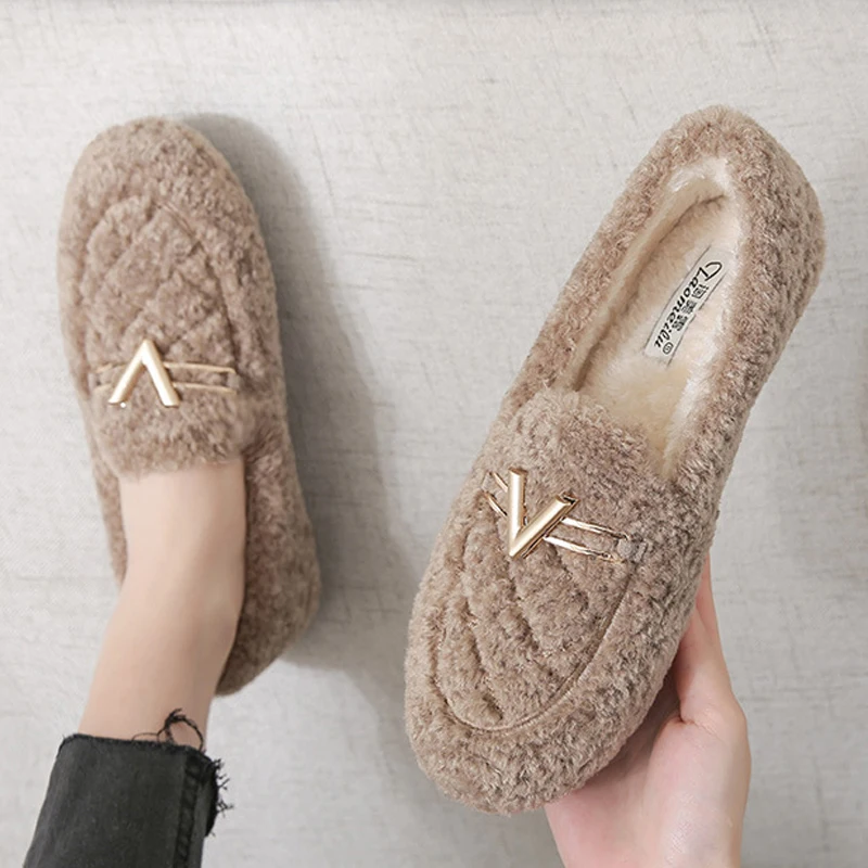 2022 Brand Metal Buckle Loafers Winter Woolen Shoes Women Sheep Fur Flats Ladies Femme Lambswool Mocasines Plush Cotton Shoes
