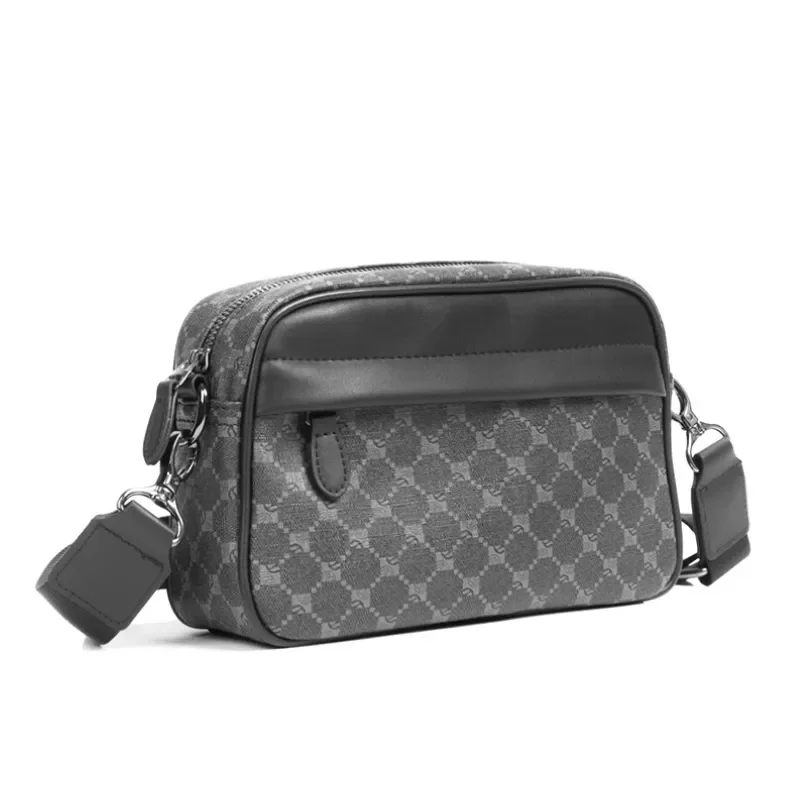 Рисунок 3 - Сумка-мессенджер мужская клетчатая