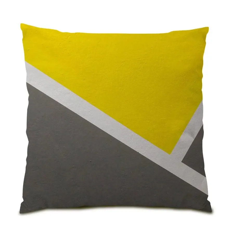 Рисунок 2 - Подушка в полоску с геометрическим рисунком граффити