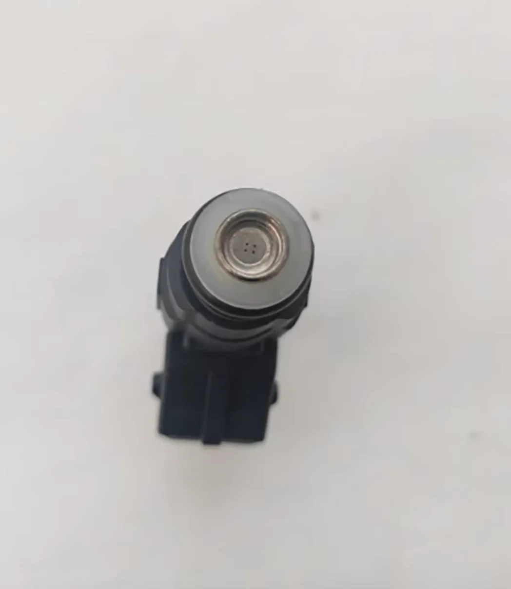 Фото 4 шт. топливных форсунок для Chery 4g16 A3 3 G3 Dvvt, номер OE. :F01R00M046 №2