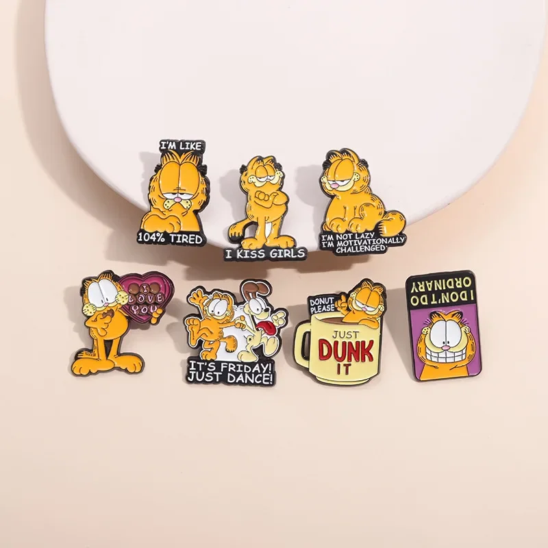 Animal Brooch Cute Orange Kitten Metal Badge Small Accessories Wholesale Decorative Brooches Cap Pin Lapel Pins for Caps Badges