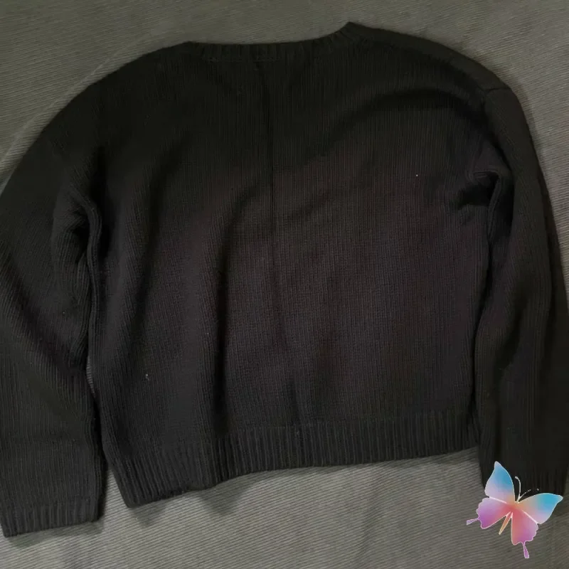 Свитер унисекс оверсайз с круглым вырезом и текстовыми принтами в ассортименте