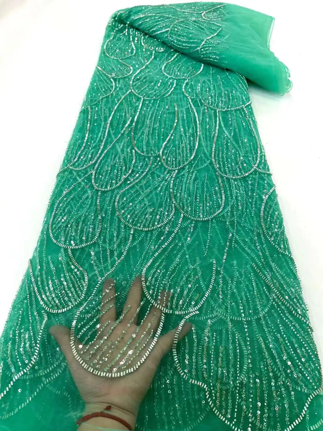 Фатин с бисером