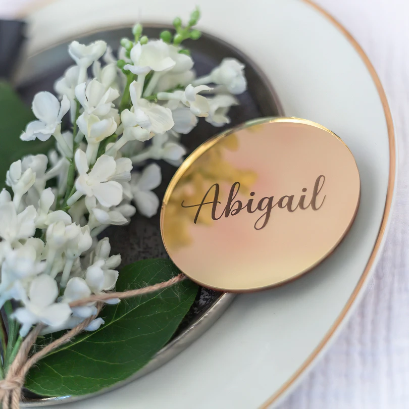 

Personalised Wedding Decor, Circle Place Card, wedding place cards, Party Place Names, Engraved Name Setting, Name Places(8159)