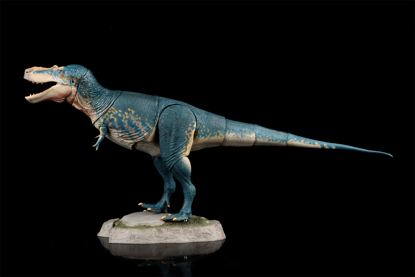 Модель Горгозавра UUNYSAUR 1:18