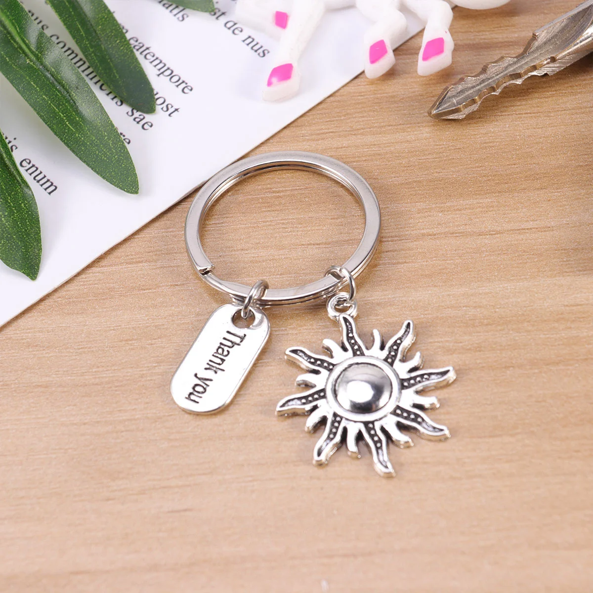 

1pc Key Ring Thank You Words Sun Pendant Key Ring Keychain for Handbag Decoration