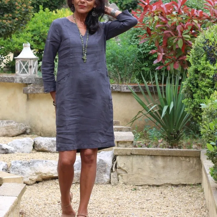 Женское платье с V-образным вырезом длинным рукавом и карманами