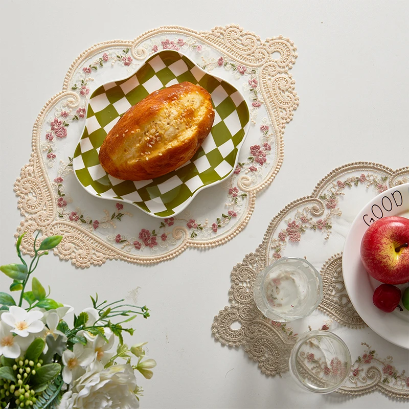 

1Pcs Dining Table Flower Embroidery Craft Placemat European Style Lace Insulation Plate Mat Anti-scald Coaster Table Pads