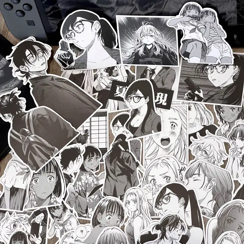 

Черно-белая наклейка с изображением летнего времени