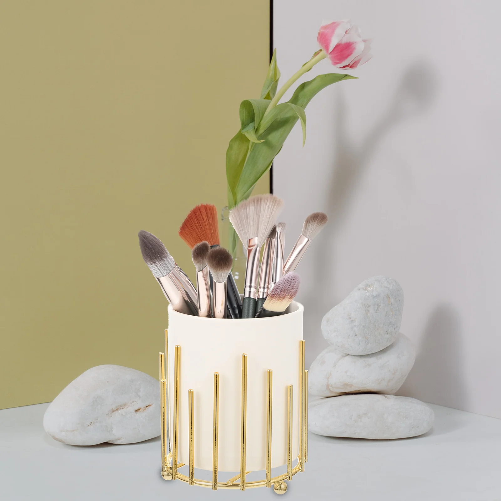 

Brush Storage Container Cup Decorative Holder Jewelry Organizer Desk Top Shelf