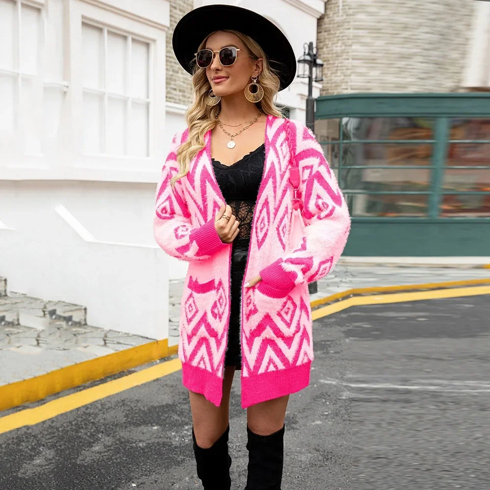 Уличная ранняя осень 2024 стильная вязаная куртка средней длины длинная