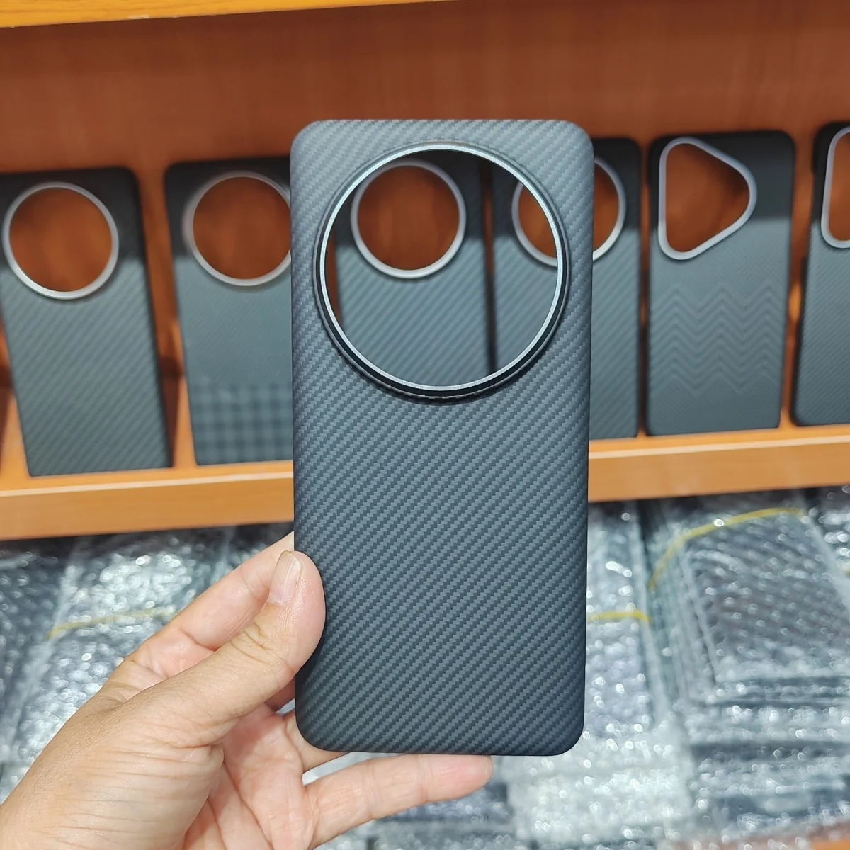 Магнитный чехол для телефона из настоящего углеродного волокна 600D Xiaomi 14 ультра
