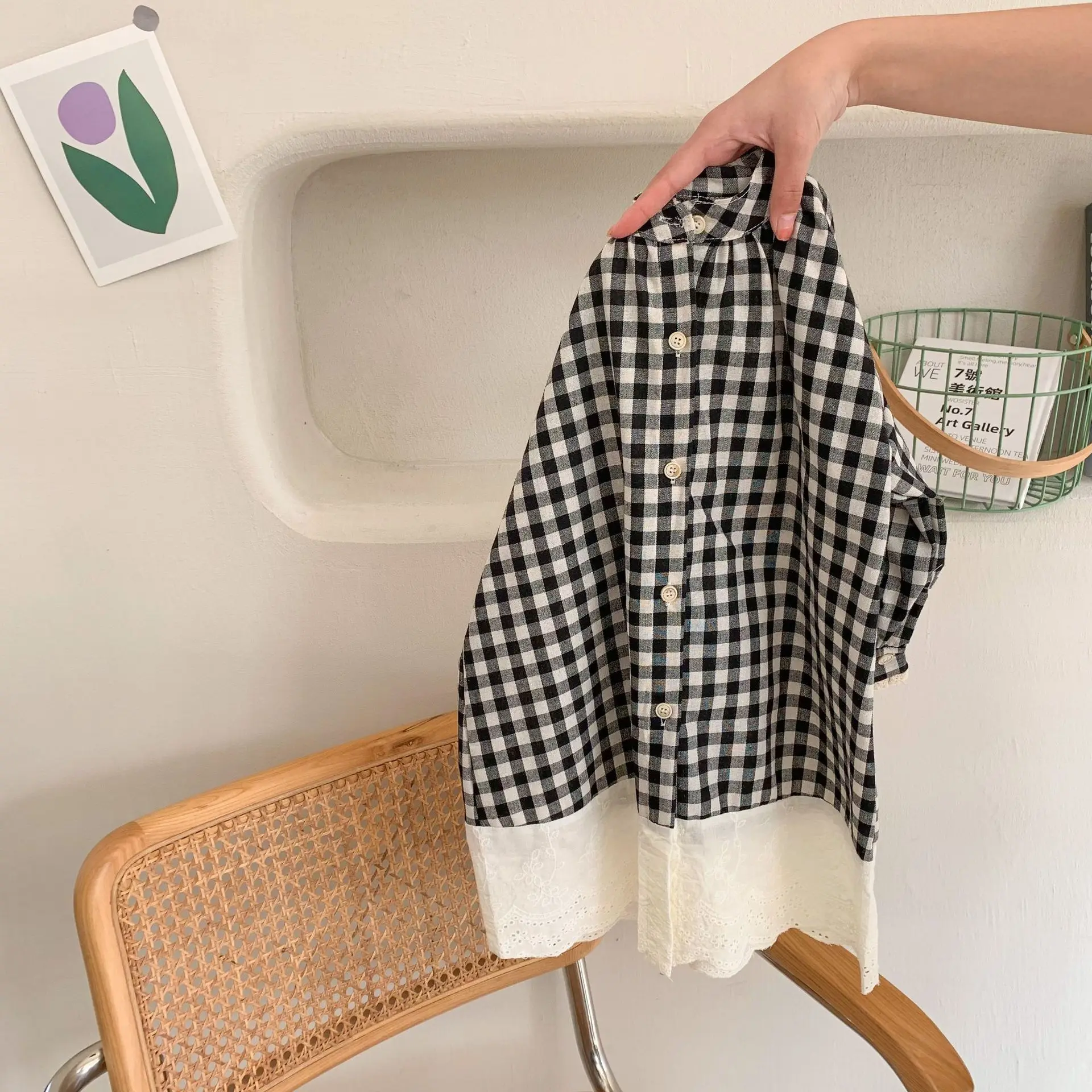 

Children's clothing 2022 spring new girl's dress Korean retro plaid skirt lace shirt skirt