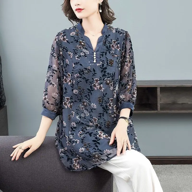 

5XL Summer Autumn Chiffon Shirts Women's Mid-Length Blouse Top Fashion V-Neck Hollow Floral Shirt T M-6XL