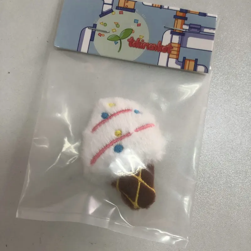 

Plush Ice Cream Brooch Accessories Ornaments Birthday Christmas Gifts Girlfriends Kids