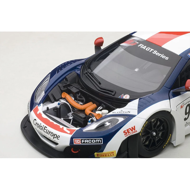 Автоарт 1:18 Mclaren 12C Gt3 &quotКрасный бык&quot S.loeb/a.parente # Коллекционная модель автомобиля