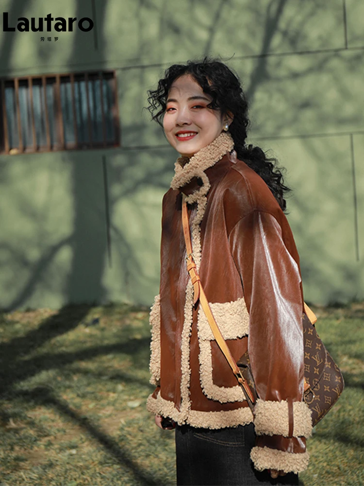 

Lautaro Winter Short Loose Thickened Warm Soft Brown Faux Sheepskin Leather Jacket Women Pockets Zipper Luxury Designer Clothes