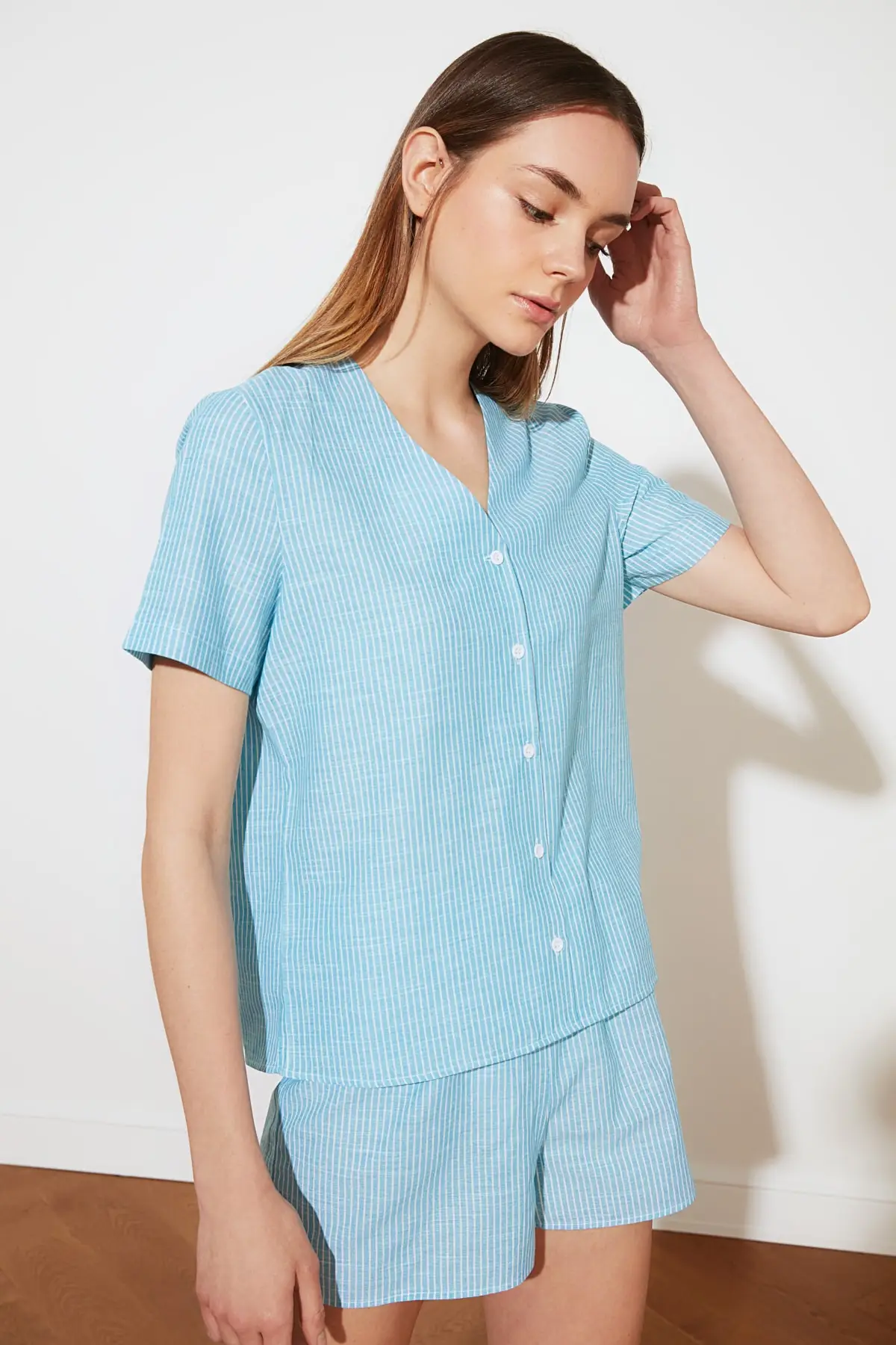 

Trendyol Striped Woven Pajamas set THMSS20PT0213