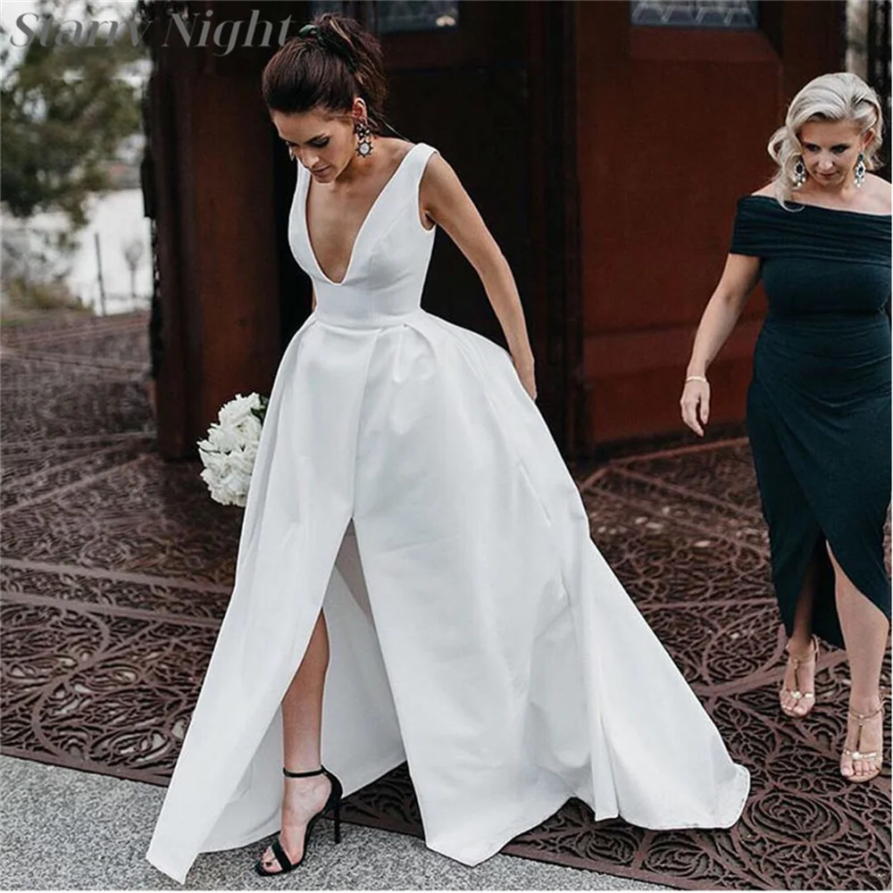 

Simple Satin A Line Side Slit Wedding Dress V Neck Tank Sleeves Wedding Gown Side Slit Court Train Bride Robe 웨딩드레스 robe mariée