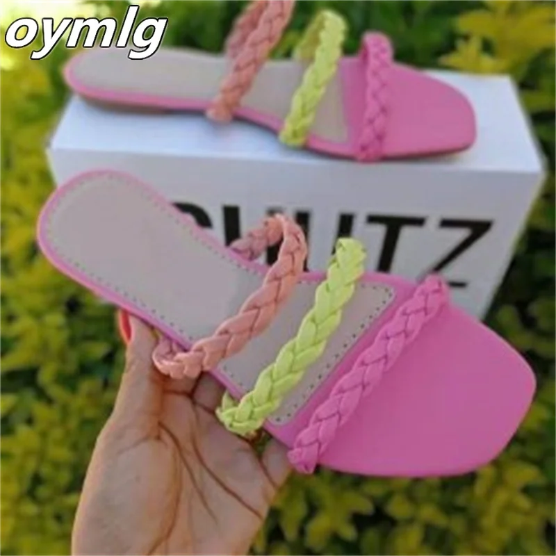 

2022 summer square head flat bottom braided hollow slippers women's plus size color matching beach sandals and slippers