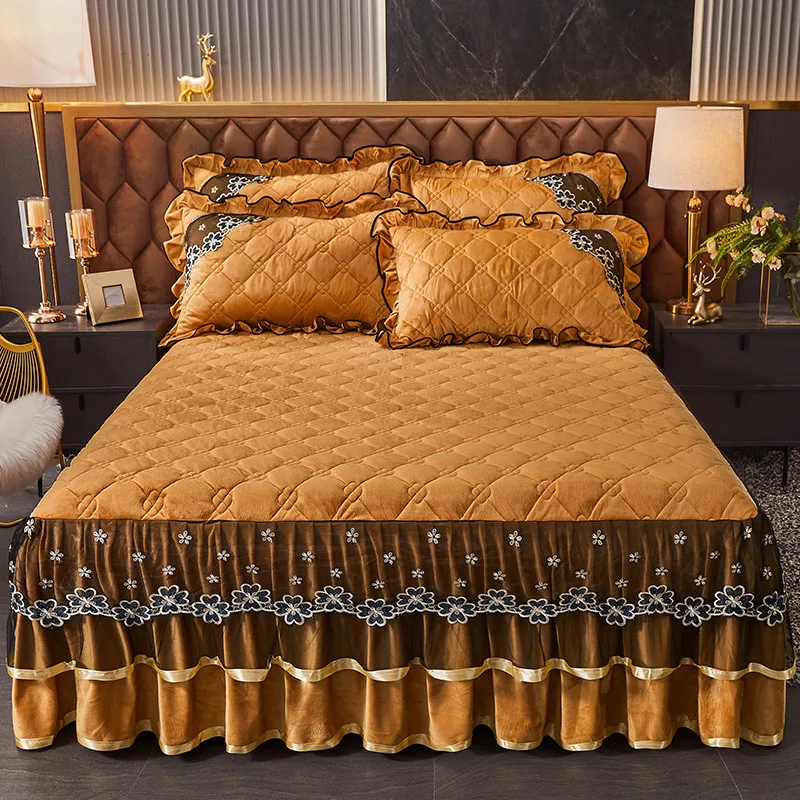 

Luxury Velvet Bedding Cover Quilted Lace Fitted Bed Sheet Winter Warm Plush Ruffle Bed Skirt Queen King Mattress Protector