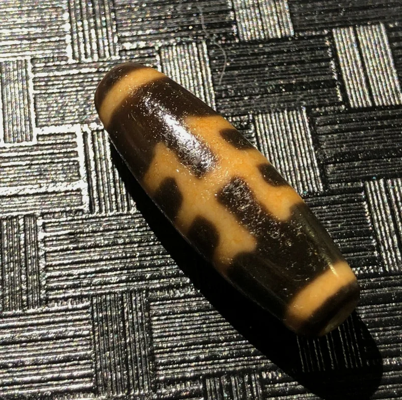 Энергетический тибетский старый агат Guiren Tairen тотем дзи бусина 11*36 мм C012