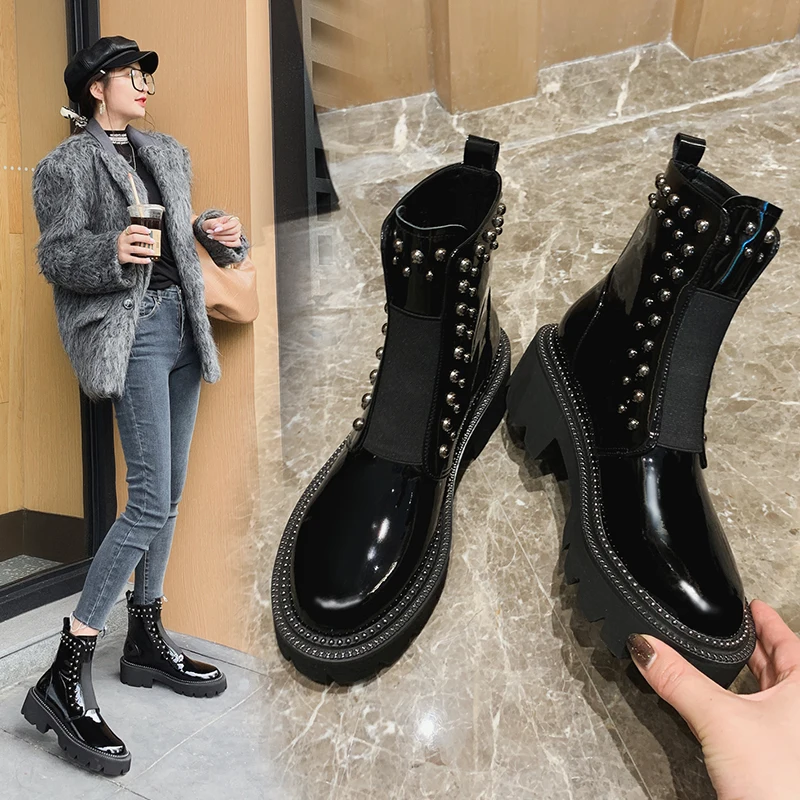 

2022 Fall/Winter Women Shoes Patent Leather Ankle Boots Round Toe Chunky Heel Solid Platform Heel Boots Casual Women Boots Black